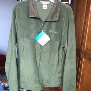 Men’s Columbia Fleece Jacket.